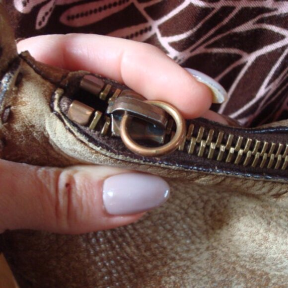 Prada purse OBO handbag shoulder bag BOHO 70's vintage vtg grandmacore hippie - Picture 6 of 14